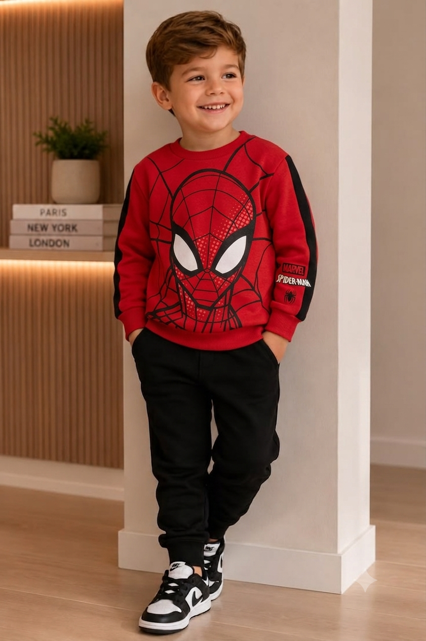 Hoodie de Spider-Man puesto por un niño en Bogotá